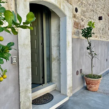 Apartment Albanazzo With Jacuzzi Near The Sandy Avola