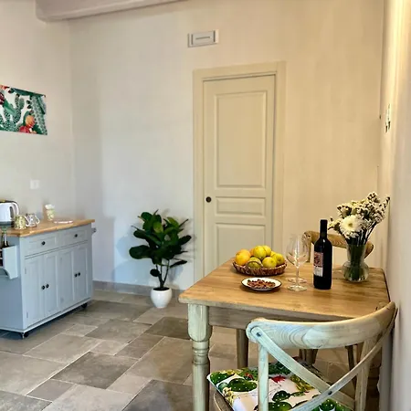 Albanazzo With Jacuzzi Near The Sandy Apartament Avola